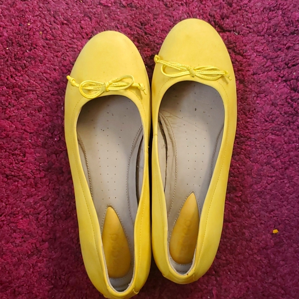 Ecco Flats